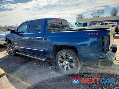 Drugie zdjęcie samochodu z przodu: 2018 CHEVROLET SILVERADO K1500 HIGH COUNTRY VIN:3GCUKTEJ4JG317467 - miniatura