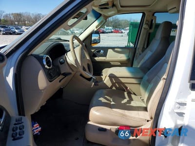 Zdjęcie 7 z 12 samochodu: 2006 FORD EXPEDITION EDDIE BAUER VIN:1FMFU17596LA09577 - miniatura