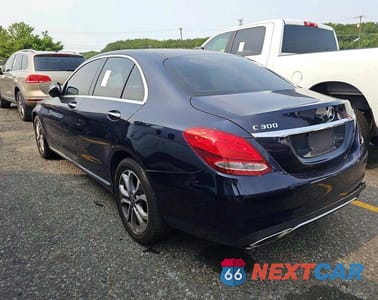 Trzecie zdjęcie samochodu z tyłu: 2017 MERCEDES-BENZ C 300 4MATIC VIN:55SWF4KBXHU216920 - miniatura