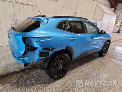 Trzecie zdjęcie samochodu z tyłu: 2025 CHEVROLET TRAX ACTIV VIN:KL77LKEP5SC069692 - miniatura