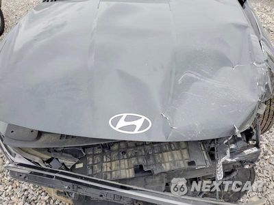 Zdjęcie 11 z 13 samochodu: 2025 HYUNDAI SONATA HYBRID LIMITED VIN:KMHL54JJ6SA106345 - miniatura