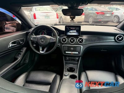 Zdjęcie 9 z 10 samochodu: 2018 MERCEDES-BENZ CLA 250 4MATIC VIN:WDDSJ4GBXJN631756 - miniatura