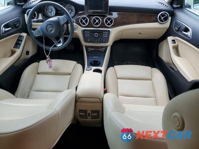 Zdjęcie 8 z 12 samochodu: 2017 MERCEDES-BENZ GLA 250 VIN:WDCTG4EB8HJ318930 - miniatura