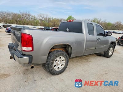 Trzecie zdjęcie samochodu z tyłu: 2007 GMC NEW SIERRA C1500 VIN:2GTEC19J471696262 - miniatura