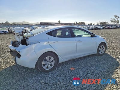 Trzecie zdjęcie samochodu z tyłu: 2016 HYUNDAI ELANTRA SE VIN:5NPDH4AE0GH685044 - miniatura