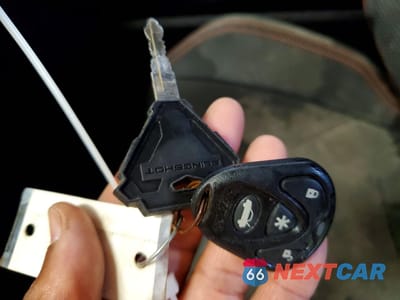 Zdjęcie 8 z 10 samochodu: 2017 POLARIS SLINGSHOT SLR VIN:57XAARFA3H8124600 - miniatura