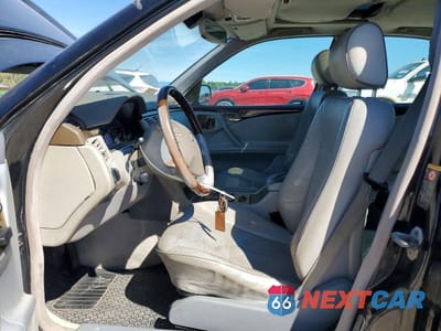Zdjęcie 7 z 13 samochodu: 2002 MERCEDES-BENZ E 320 4MATIC VIN:WDBJF82J92X072086 - miniatura