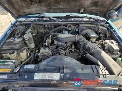 Zdjęcie 11 z 12 samochodu: 1997 CHEVROLET S TRUCK S10 VIN:1GCDT19W3V8100298 - miniatura