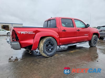 Trzecie zdjęcie samochodu z tyłu: 2014 TOYOTA TACOMA V6 VIN:3TMLU4EN6EM146209 - miniatura