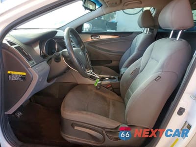 Zdjęcie 7 z 12 samochodu: 2013 HYUNDAI SONATA HYBRID VIN:KMHEC4A40DA069062 - miniatura