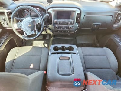 Zdjęcie 8 z 12 samochodu: 2018 CHEVROLET SILVERADO K1500 LT VIN:3GCUKREC8JG534945 - miniatura