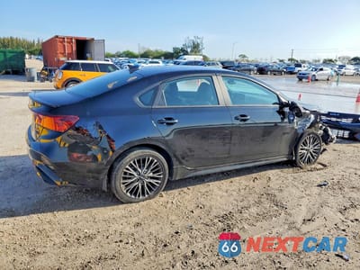 Trzecie zdjęcie samochodu z tyłu: 2023 KIA FORTE GT-LINE VIN:3KPF54AD5PE628934 - miniatura