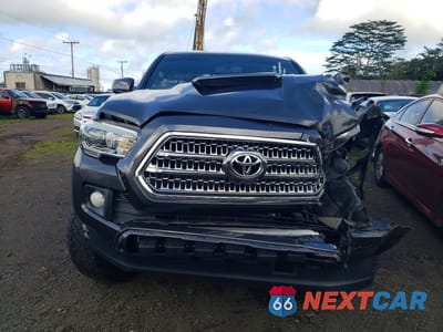 Piąte zdjęcie samochodu w środku: 2016 TOYOTA TACOMA SR V6 VIN:3TMCZ5AN6GM014356 - miniatura