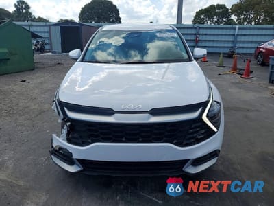 Piąte zdjęcie samochodu w środku: 2025 KIA SPORTAGE EX VIN:5XYK33DF5SG301649 - miniatura