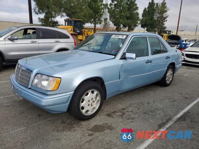 1995 MERCEDES-BENZ E 320 BASE WDBEA32E6SC241686 - główne zdjęcie licytacji z USA - miniatura
