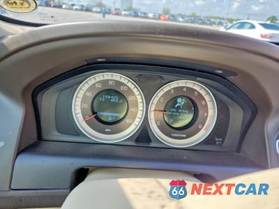 Zdjęcie 9 z 12 samochodu: 2013 VOLVO XC60 3.2 VIN:YV4952DL1D2418342 - miniatura