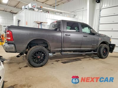 Trzecie zdjęcie samochodu z tyłu: 2022 RAM 2500 BIG HORN VIN:3C6UR5DL5NG111310 - miniatura