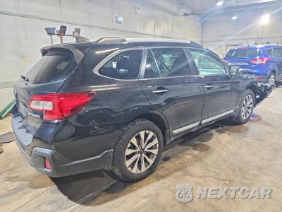 Trzecie zdjęcie samochodu z tyłu: 2018 SUBARU OUTBACK TOURING VIN:4S4BSATC3J3201336 - miniatura