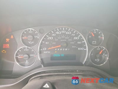 Zdjęcie 9 z 13 samochodu: 2024 CHEVROLET EXPRESS 2500 CARGO UTILITY / SERVICE VAN VIN:1GCWGAF78R1179279 - miniatura