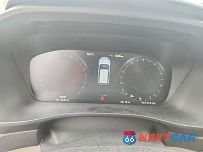 Zdjęcie 9 z 13 samochodu: 2020 VOLVO XC40 T5 MOMENTUM VIN:YV4162UK3L2277080 - miniatura
