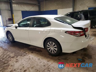Drugie zdjęcie samochodu z przodu: 2019 TOYOTA CAMRY HYBRID LE VIN:4T1B31HKXKU517101 - miniatura