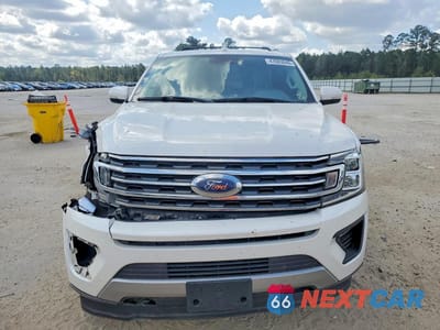 Piąte zdjęcie samochodu w środku: 2018 FORD EXPEDITION XLT VIN:1FMJU1JT9JEA02286 - miniatura