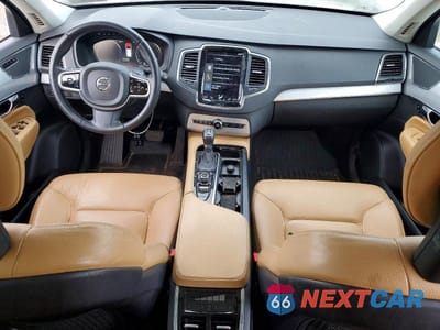 Zdjęcie 8 z 12 samochodu: 2016 VOLVO XC90 T6 VIN:YV4A22PK2G1013030 - miniatura