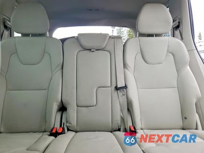Zdjęcie 10 z 14 samochodu: 2025 VOLVO XC90 CORE VIN:YV4M12PJ3S1338947 - miniatura