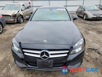 Piąte zdjęcie samochodu w środku: 2018 MERCEDES-BENZ C 300 4MATIC VIN:WDDWF4KB2JR393615 - miniatura