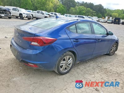 Trzecie zdjęcie samochodu z tyłu: 2020 HYUNDAI ELANTRA VIN:5NPD84LF3LH574682 - miniatura