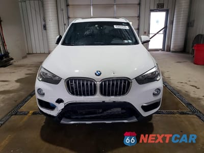 Piąte zdjęcie samochodu w środku: 2018 BMW X1 XDRIVE28I VIN:WBXHT3C39J3H33008 - miniatura