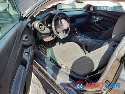 Zdjęcie 8 z 11 samochodu: 2020 CHEVROLET CAMARO LS VIN:1G1FB1RS6L0113107 - miniatura