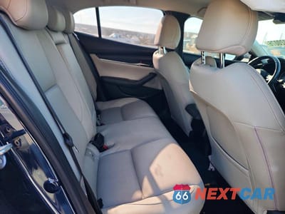 Zdjęcie 10 z 12 samochodu: 2019 MAZDA 3 PREFERRED VIN:3MZBPADL4KM106950 - miniatura