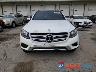 Piąte zdjęcie samochodu w środku: 2017 MERCEDES-BENZ GLC 300 4MATIC VIN:WDC0G4KB1HF258726 - miniatura