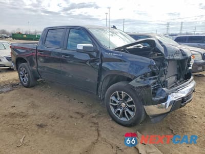 Czwarte zdjęcie samochodu z boku: 2025 CHEVROLET SILVERADO K1500 LT-L VIN:3GCPKKEK4SG285590 - miniatura