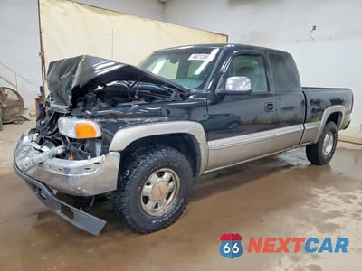 2002 GMC NEW SIERRA K1500 2GTEK19T521124775 - główne zdjęcie licytacji z USA - miniatura