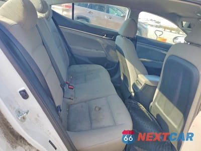 Zdjęcie 10 z 12 samochodu: 2017 HYUNDAI ELANTRA SE VIN:5NPD74LF5HH127684 - miniatura