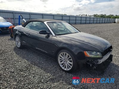 Czwarte zdjęcie samochodu z boku: 2012 AUDI A5 PREMIUM PLUS VIN:WAULFAFH7CN000516 - miniatura