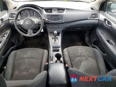 Zdjęcie 8 z 12 samochodu: 2018 NISSAN SENTRA S VIN:3N1AB7AP4JY227768 - miniatura