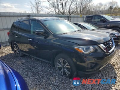 Czwarte zdjęcie samochodu z boku: 2017 NISSAN PATHFINDER S VIN:5N1DR2MM5HC640338 - miniatura