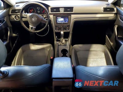 Zdjęcie 8 z 12 samochodu: 2014 VOLKSWAGEN PASSAT S VIN:1VWAT7A30EC067892 - miniatura