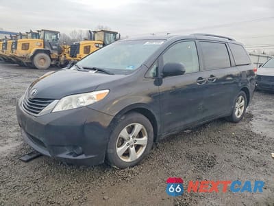 2014 TOYOTA SIENNA LE 8-PASSENGER 5TDKK3DCXES485230 - główne zdjęcie licytacji z USA - miniatura