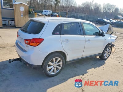Trzecie zdjęcie samochodu z tyłu: 2015 MITSUBISHI OUTLANDER SPORT ES VIN:4A4AR3AU1FE030092 - miniatura