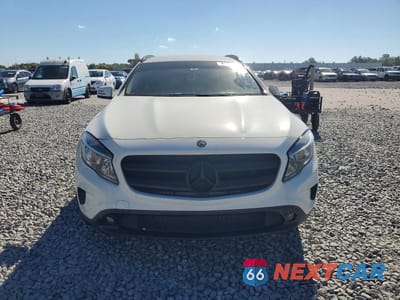 Piąte zdjęcie samochodu w środku: 2015 MERCEDES-BENZ GLA 250 VIN:WDCTG4EBXFJ185441 - miniatura