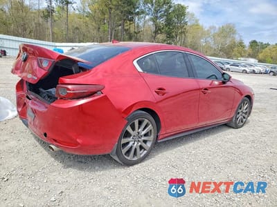 Trzecie zdjęcie samochodu z tyłu: 2021 MAZDA 3 PREMIUM VIN:JM1BPADL9M1318536 - miniatura