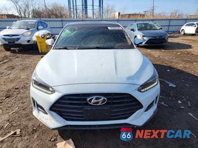 Piąte zdjęcie samochodu w środku: 2019 HYUNDAI VELOSTER 2.0L PREMIUM VIN:KMHTG6AF6KU008545 - miniatura