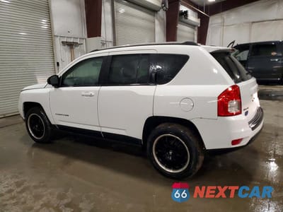 Drugie zdjęcie samochodu z przodu: 2011 JEEP COMPASS VIN:1J4NF1FB3BD263818 - miniatura