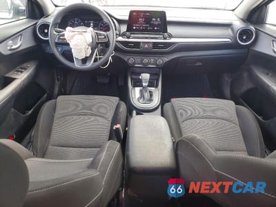 Zdjęcie 8 z 13 samochodu: 2024 KIA FORTE LXS VIN:3KPF24AD5RE760958 - miniatura