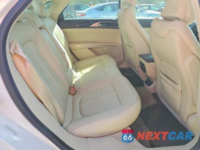 Zdjęcie 10 z 12 samochodu: 2013 LINCOLN MKZ VIN:3LN6L2G94DR820276 - miniatura