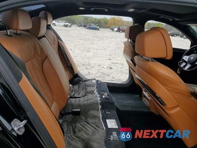 Zdjęcie 10 z 13 samochodu: 2021 BMW 740 XI VIN:WBA7T4C07MCF01450 - miniatura